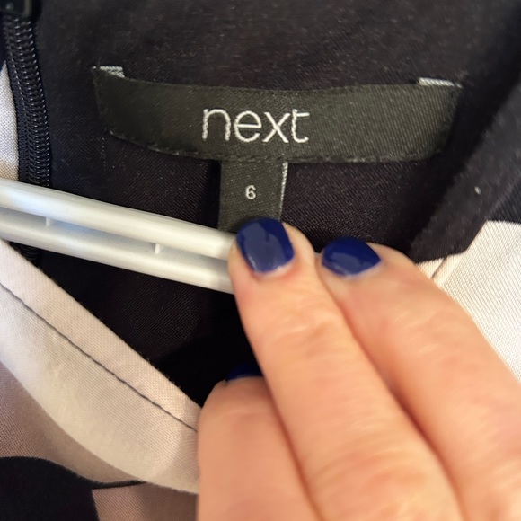 Cute colour block dress - Picture 4 of 4